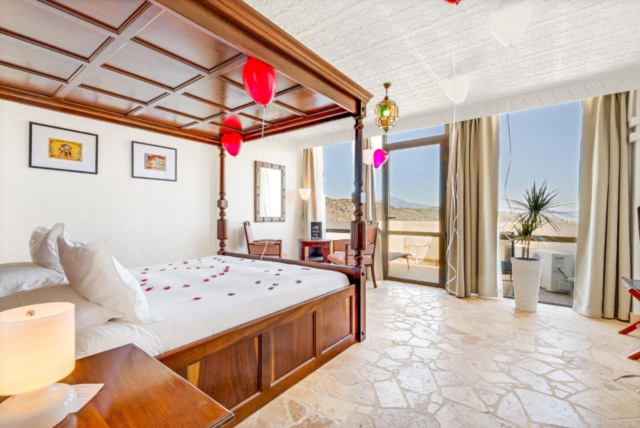Hotel Castillo De Monda Bagian luar foto