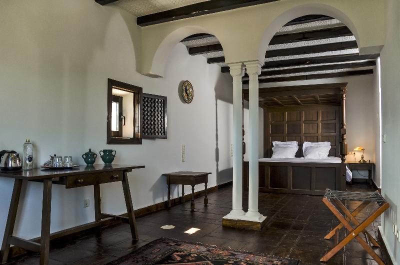Hotel Castillo De Monda Bagian luar foto