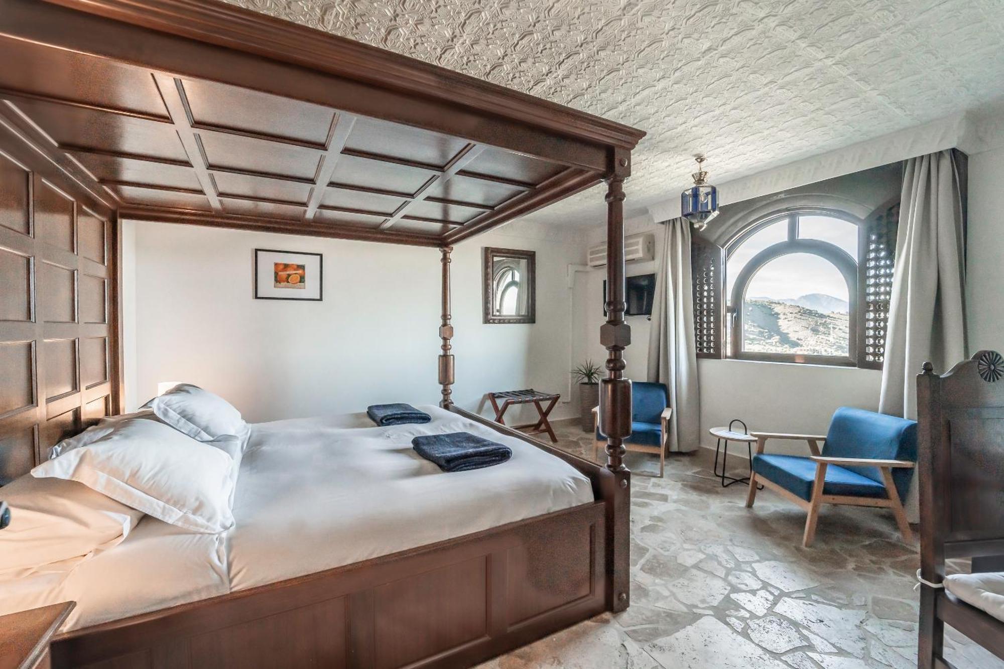 Hotel Castillo De Monda Bagian luar foto