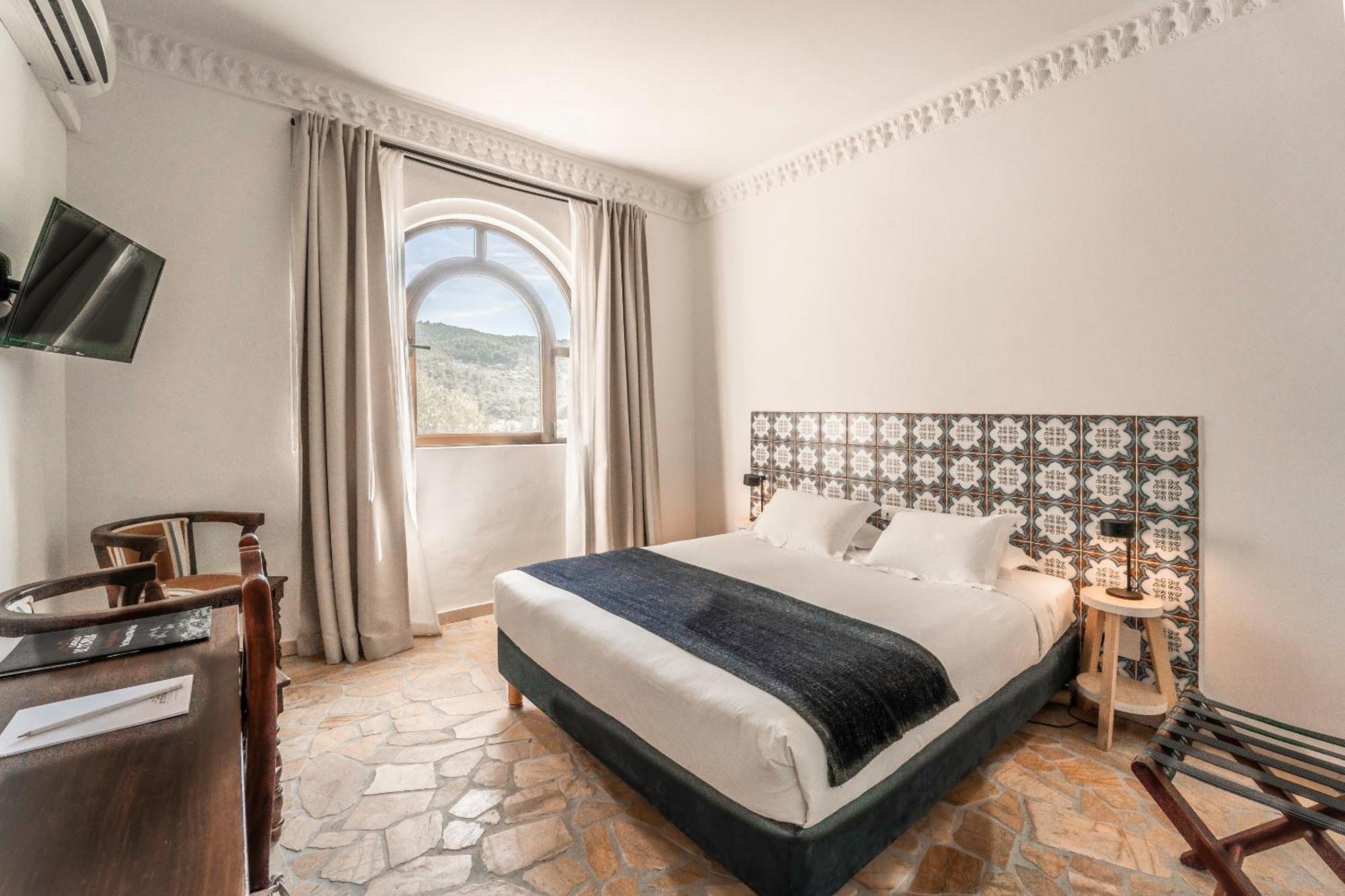 Hotel Castillo De Monda Bagian luar foto