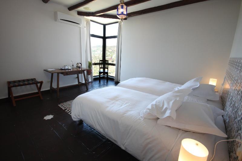 Hotel Castillo De Monda Bagian luar foto